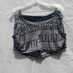 Stretchy lounge shorts